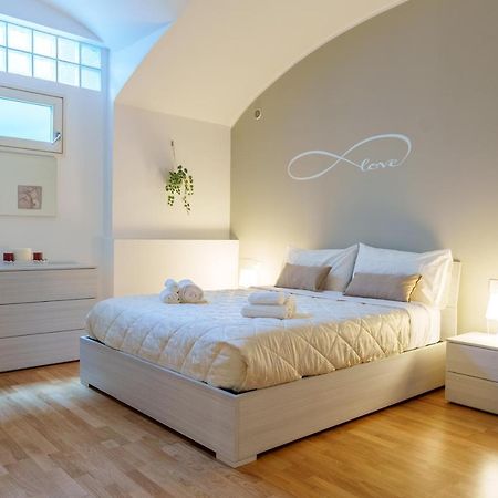Centro Storico Duomo A 5 Minuti Love Suite Wifi Netflix มิลาน ภายนอก รูปภาพ