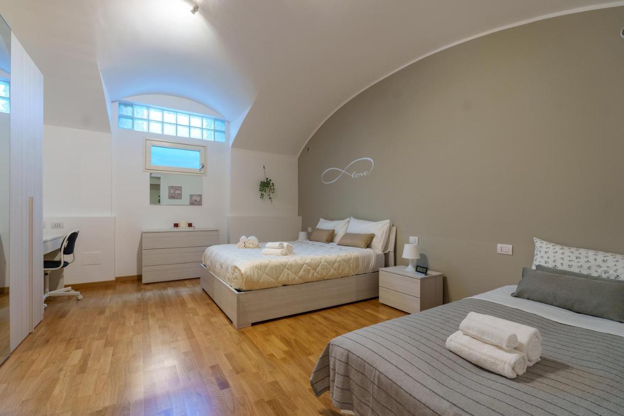 Centro Storico Duomo A 5 Minuti Love Suite Wifi Netflix มิลาน ภายนอก รูปภาพ