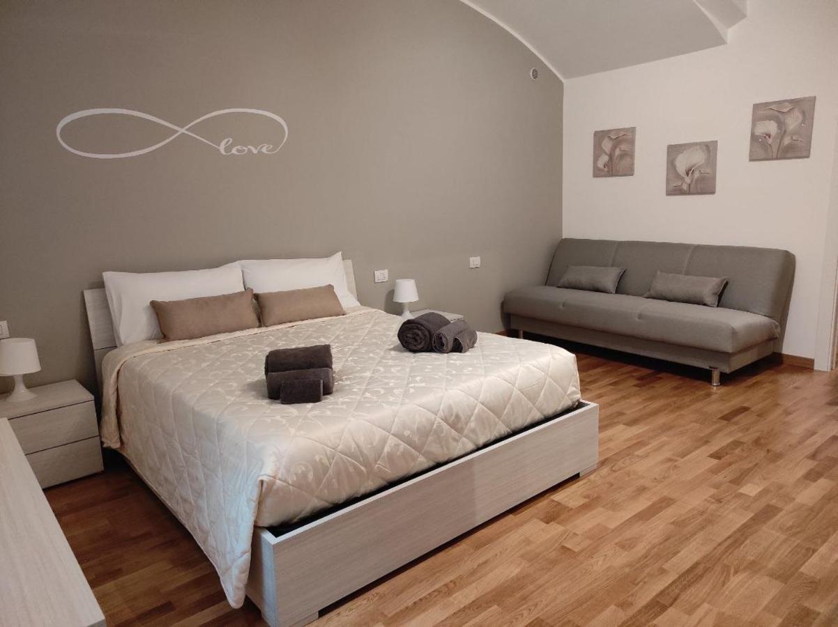 Centro Storico Duomo A 5 Minuti Love Suite Wifi Netflix มิลาน ภายนอก รูปภาพ