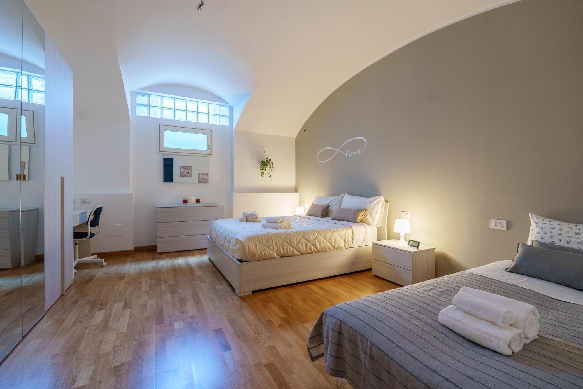 Centro Storico Duomo A 5 Minuti Love Suite Wifi Netflix มิลาน ภายนอก รูปภาพ